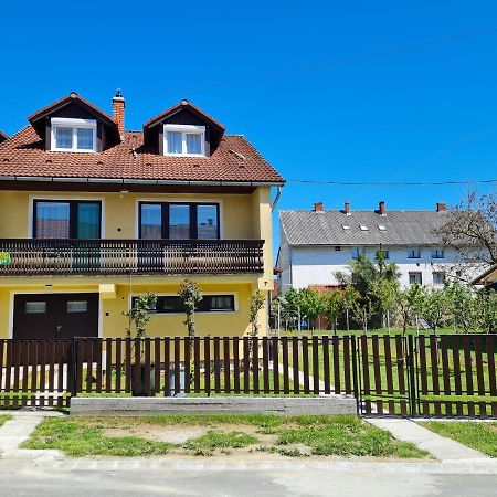 Gyöngyvirág Apartman Lenti Exterior foto