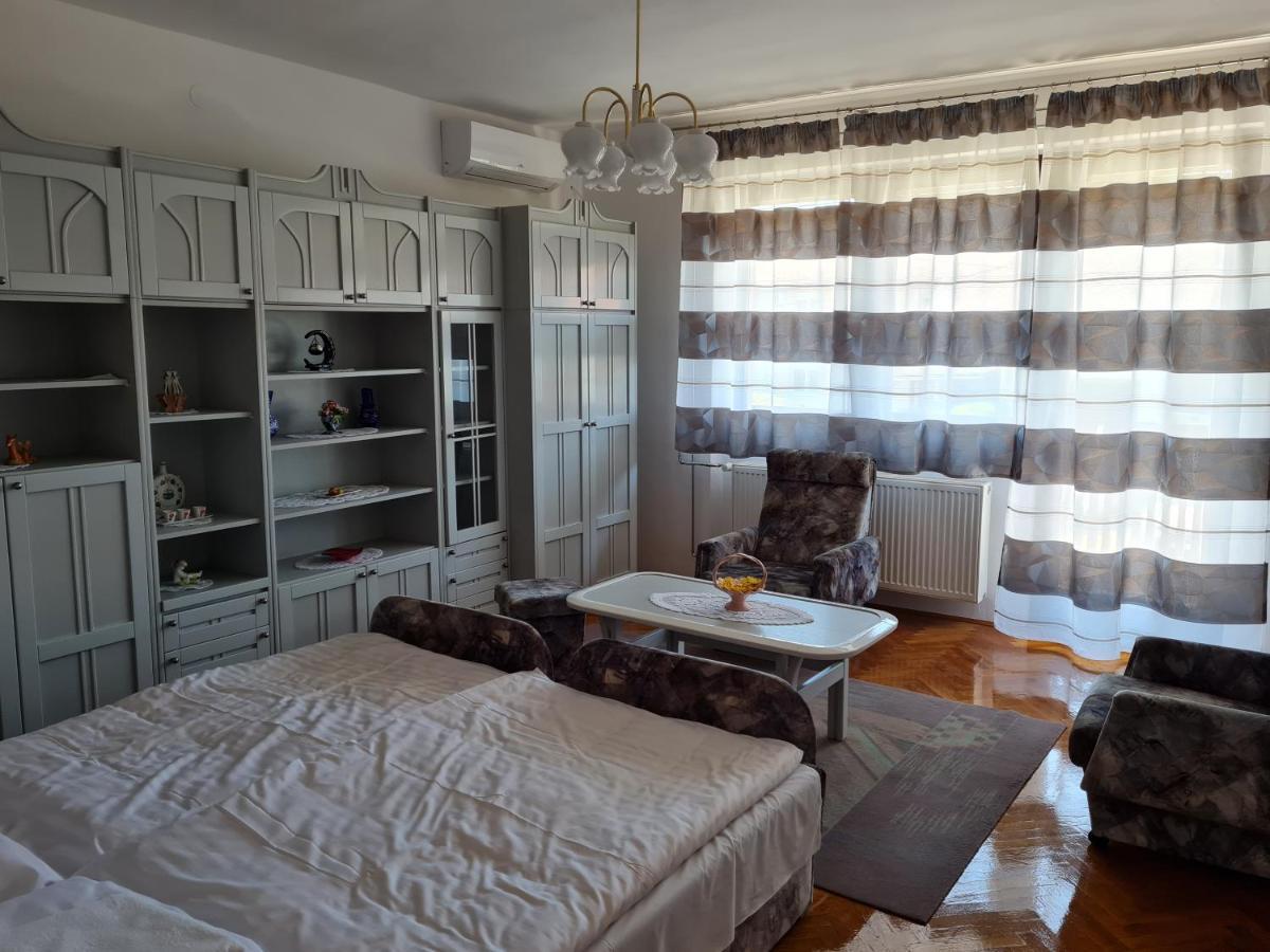 Gyöngyvirág Apartman Lenti Exterior foto