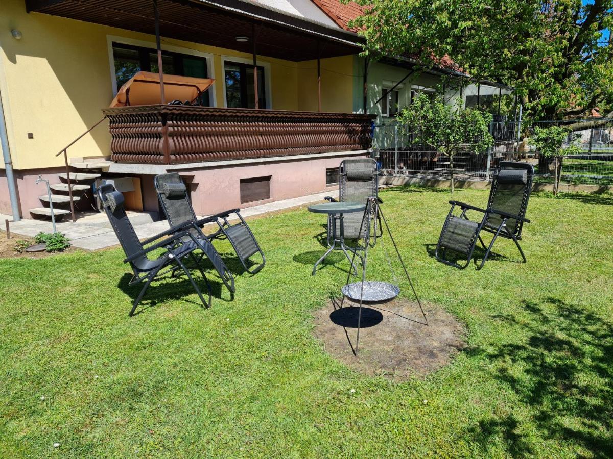 Gyöngyvirág Apartman Lenti Exterior foto