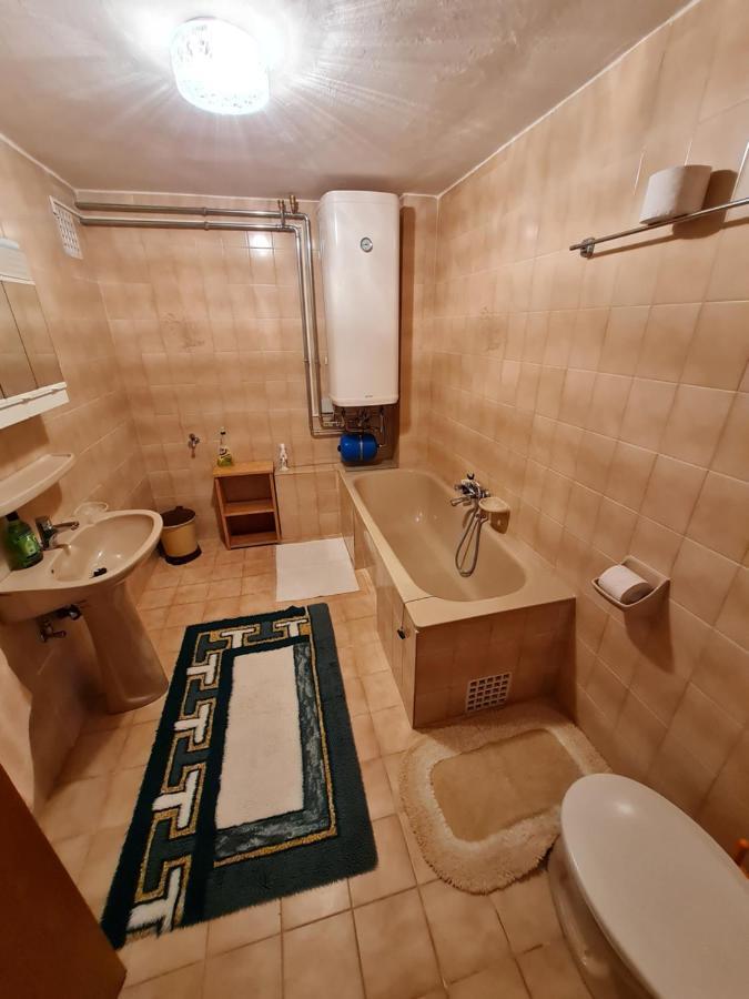 Gyöngyvirág Apartman Lenti Exterior foto
